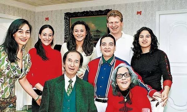 合法配资平台排名 3婚2离！香港千金抗癌3年痛失婚姻，父母早逝的她只剩孩子